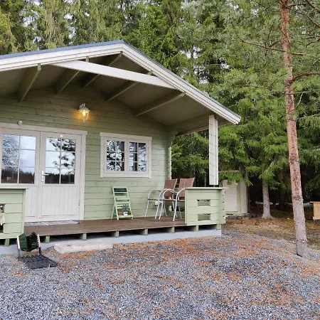 Satukurki-vierasmaja - Simple And Cute Campingplads *