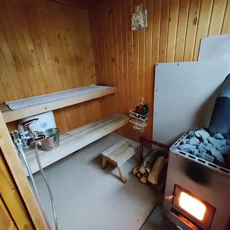 Satukurki-vierasmaja - Simple And Cute Campingplads Sastamala