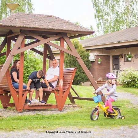 Satukurki-vierasmaja - Simple And Cute *